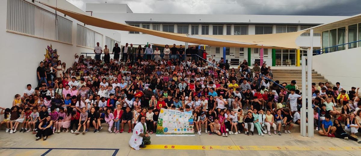 400 alumnos del colegio Cervantes.