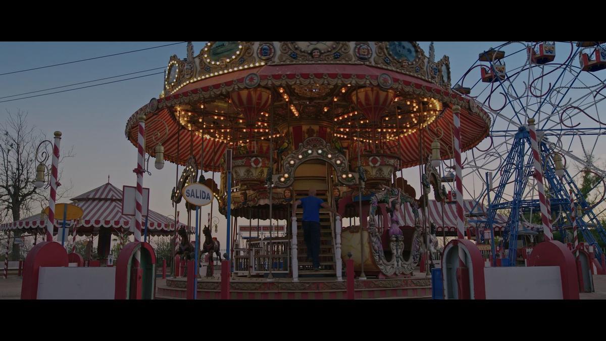 Un fotograma del documental 'Tivoli' que el lunes, 20 de mayo, con motivo del 20 aniversario de la inauguración del parque de atracciones, se proyectará en la Casa de la Cultura de Arroyo de la Miel a las 19.30 horas.