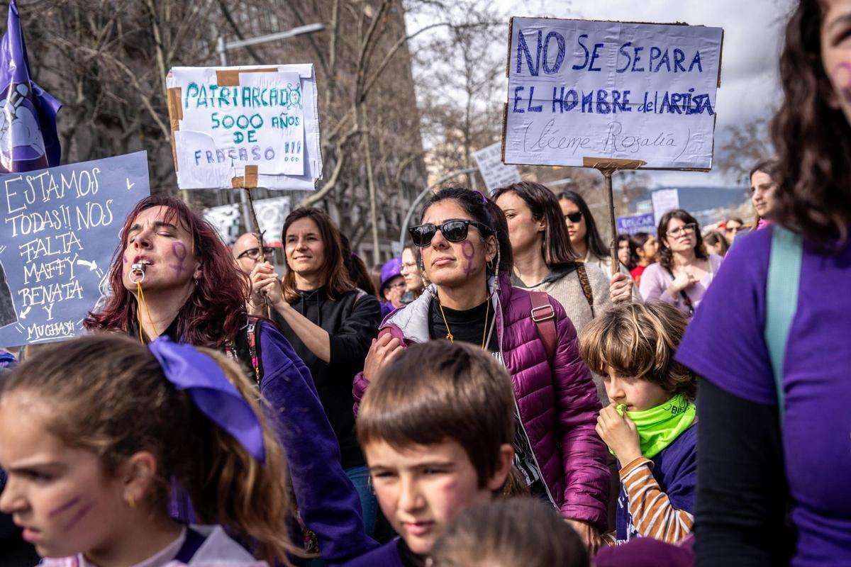 El feminismo toma las calles de Barcelona por el 8M