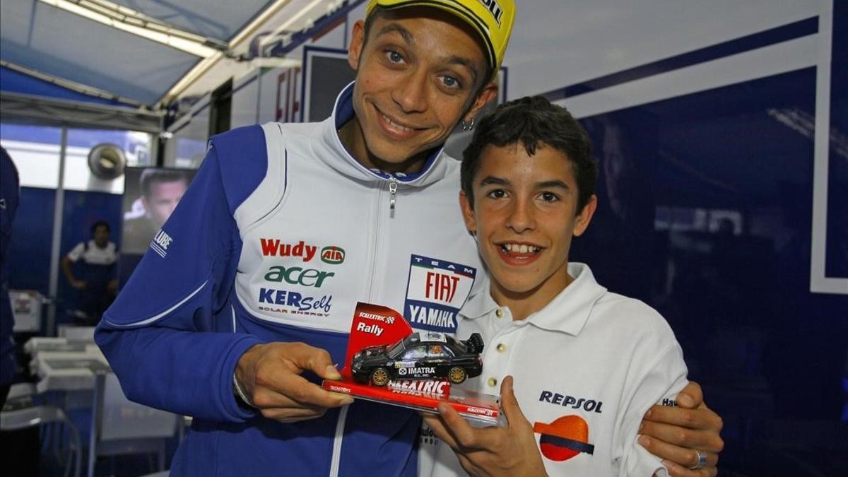 El día (5 de julio del 2008) que Marc Márquez conoció a Valentino Rossi, en Montemló (Barcelona).