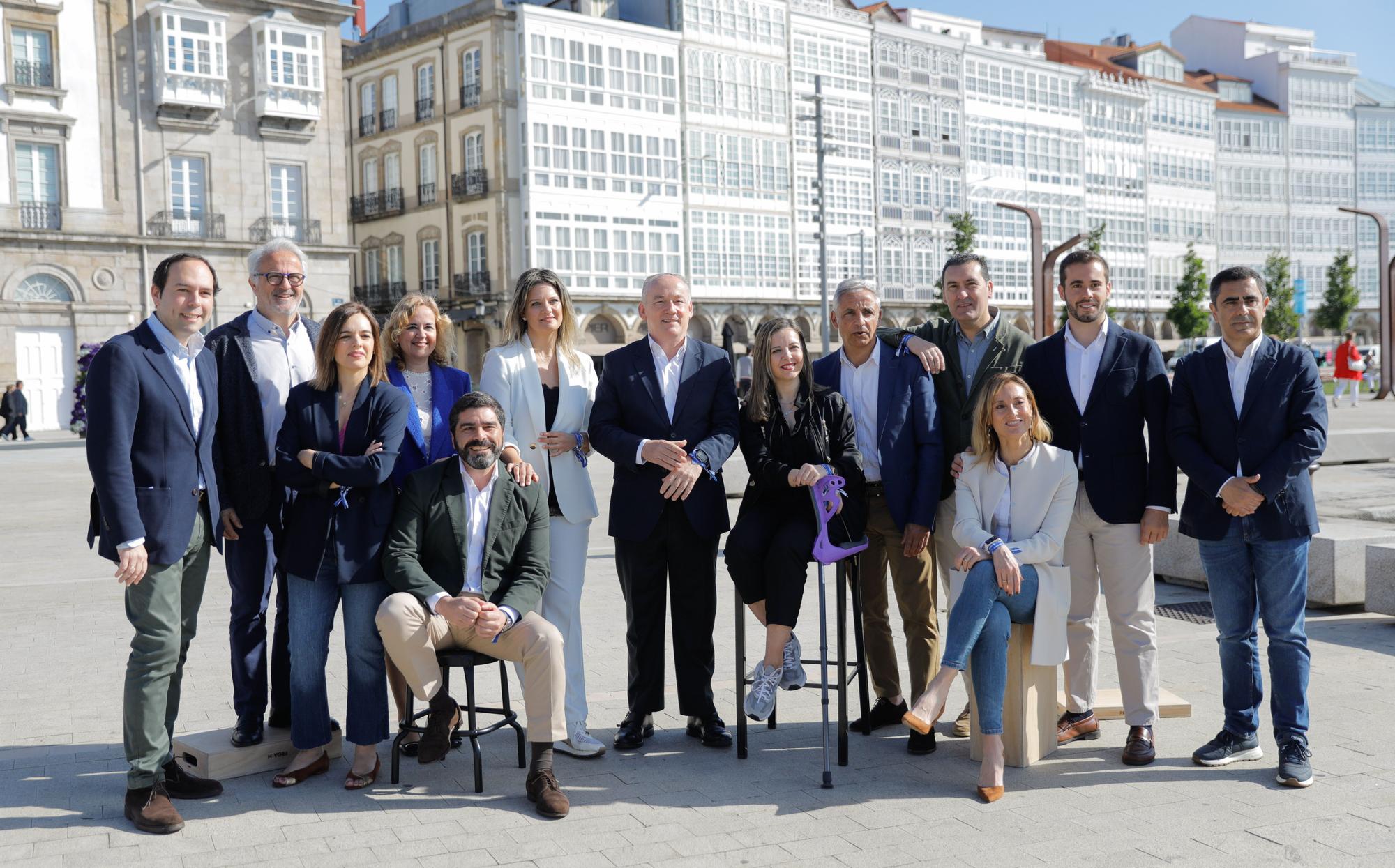 Los 13 primeros de la lista del PP de A Coruña
