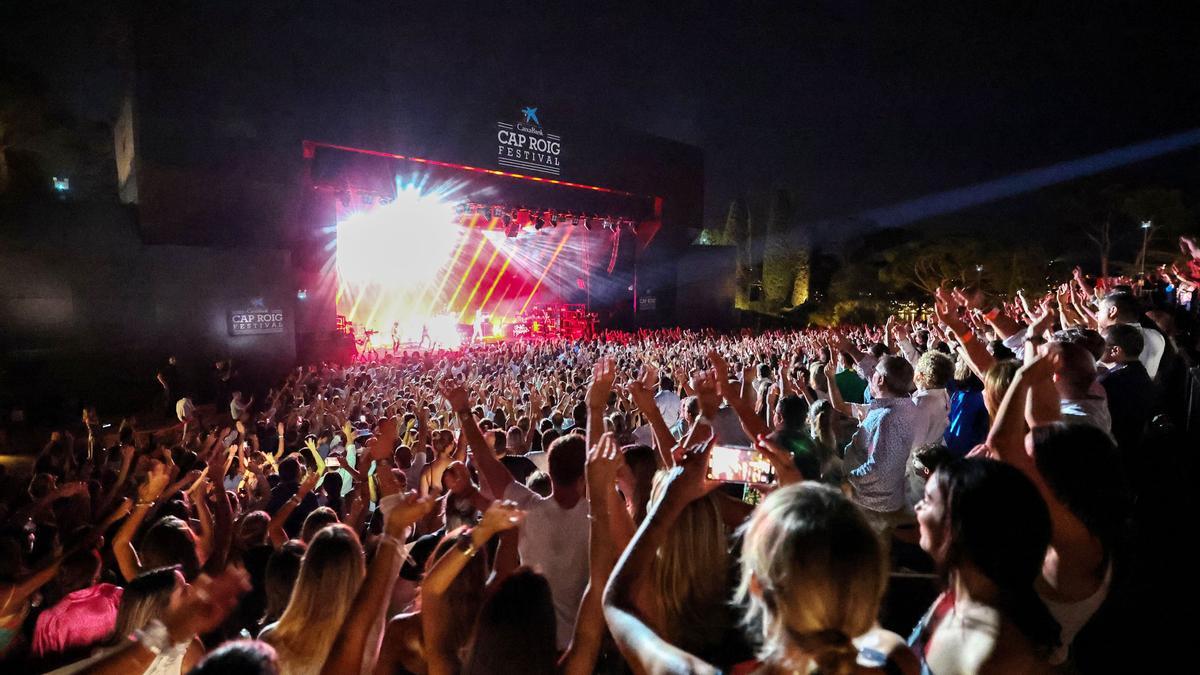 Público durante uno de los conciertos del Festival de Cap Roig.