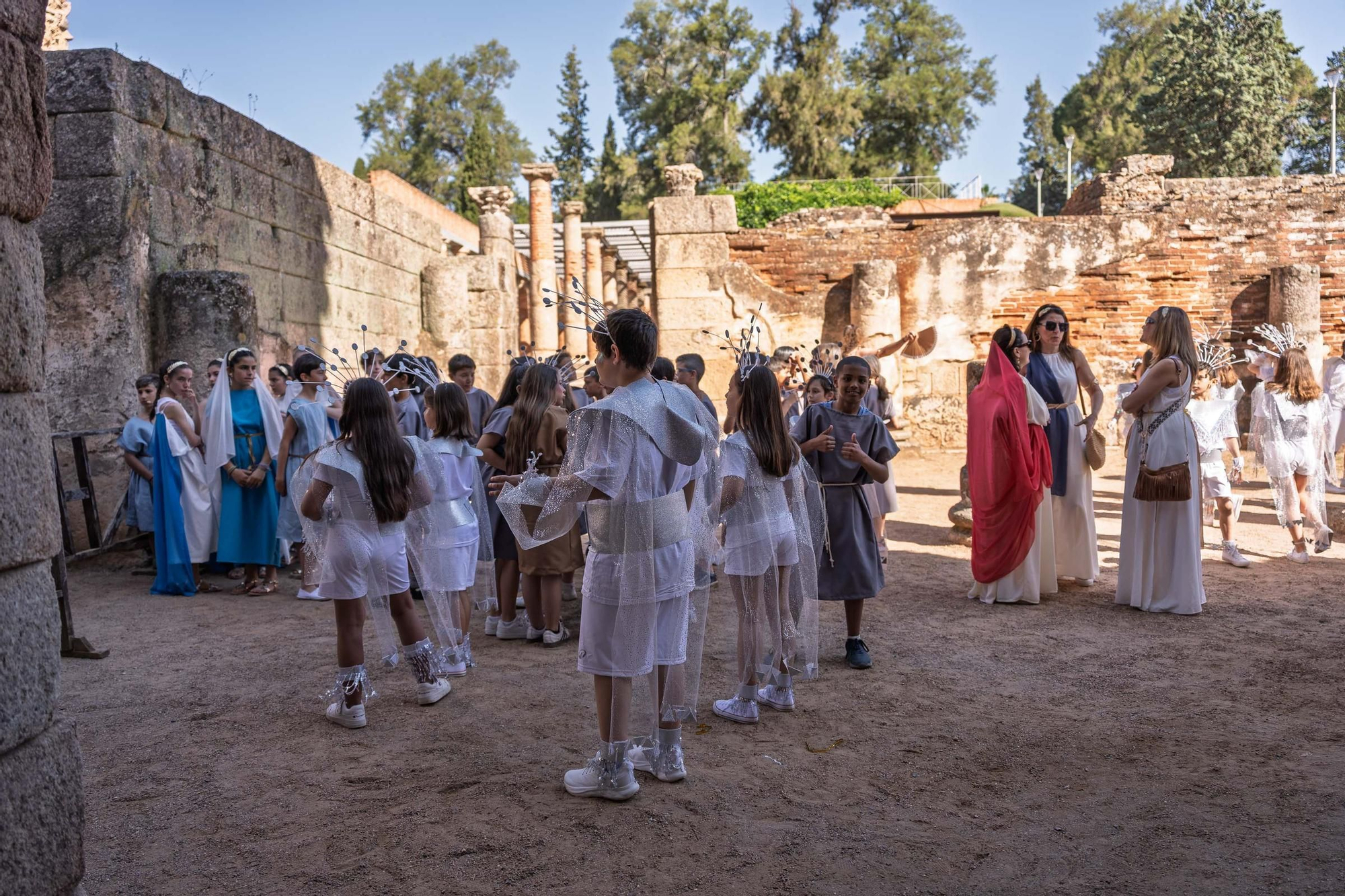 Fotogalería | Los escolares toman el Teatro Romano en Emerita Lvdica