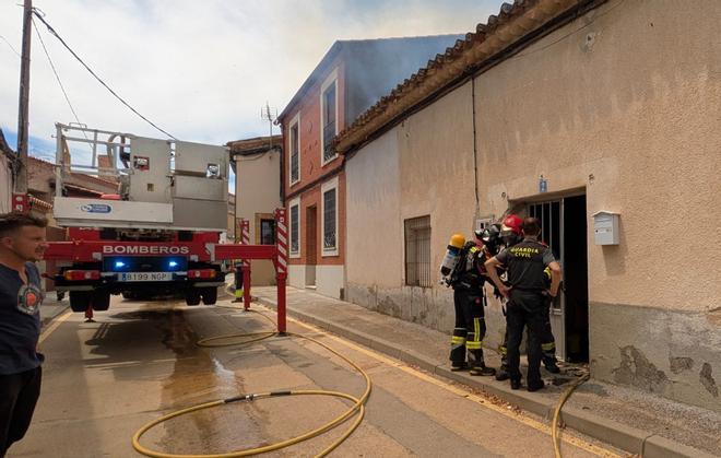 La Guardia Civil encuentra un cuerpo sin vida en la vivienda incendiada en Zamora