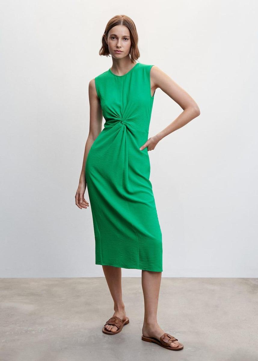 Vestido textura nudo de Mango