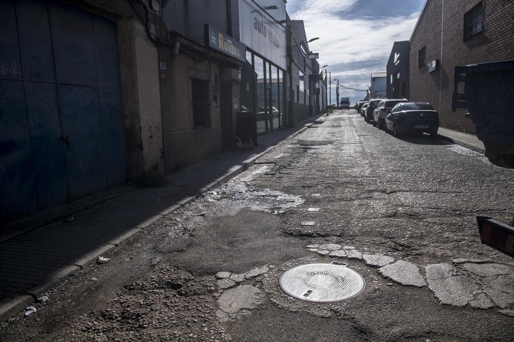 Estas son las deficiencias del polígono industrial Charca Musia en Cáceres