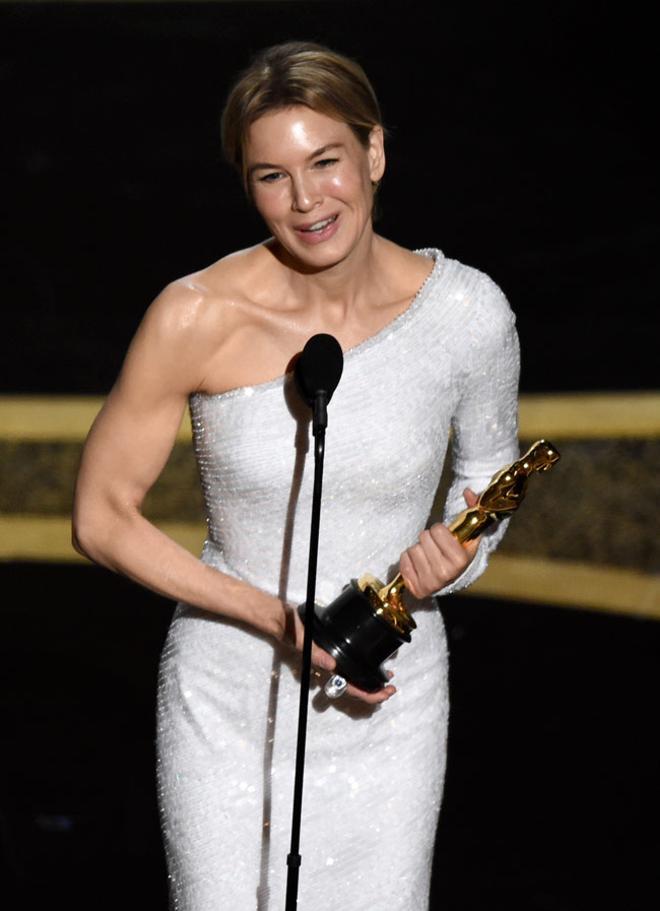 Renée Zellweger gana su segundo Oscar