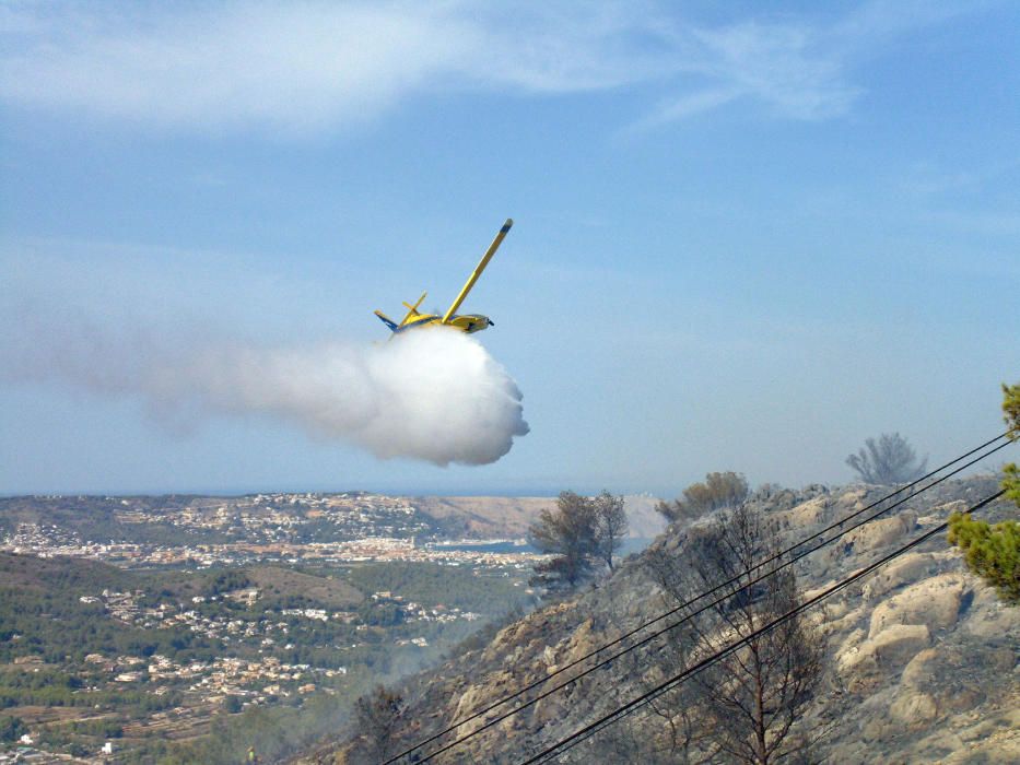 Incendio en Benitatxell y Xàbia