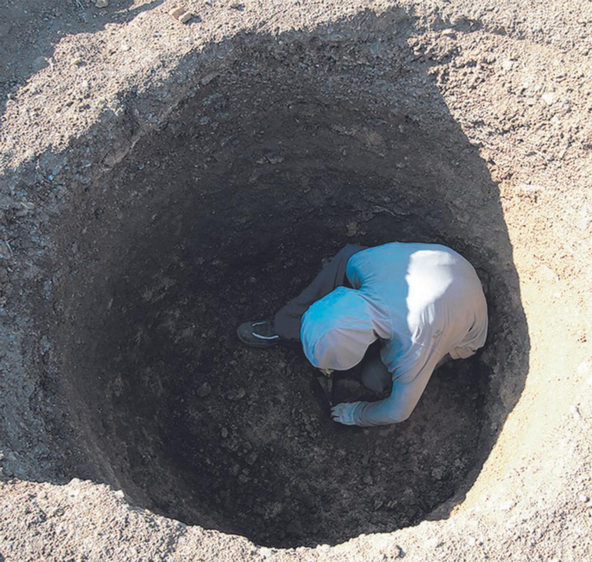 4 Procés de construcció, ús i abandonament d’una sitja fins el moment previ de la seva excavació. F  | JORDI OLIVER VERT