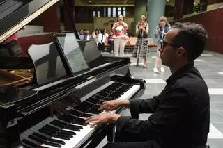 La Fundación Mapfre Canarias dona un piano al Hospital de la Candelaria