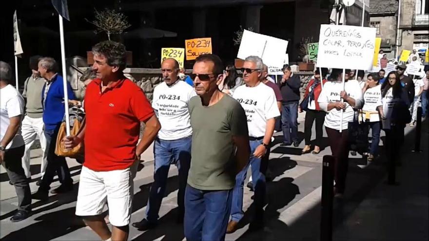 Manifestación en Ponte Caldelas por el arreglo de la PO-234