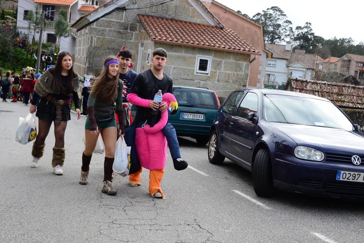 Colorido en el Martes de Entroido en O Hío