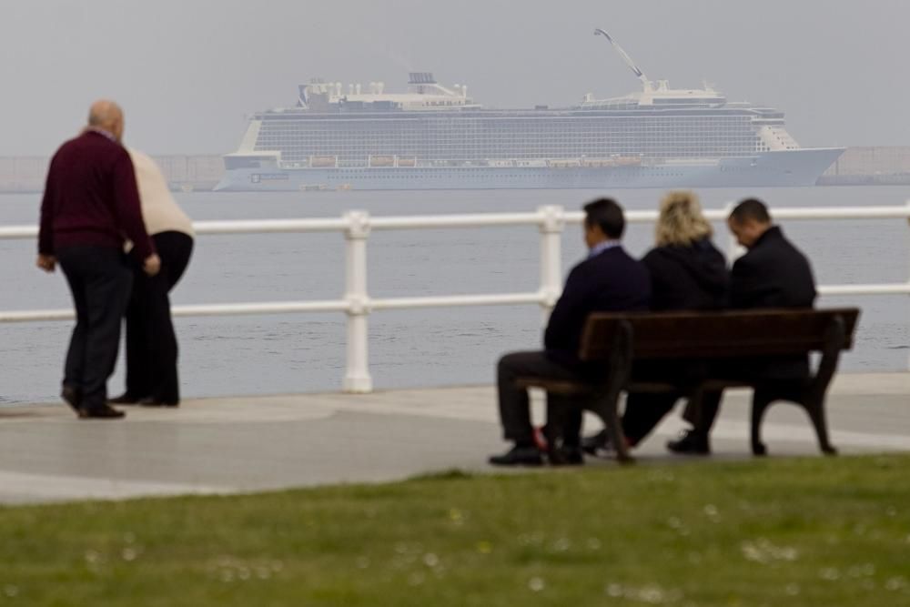 El Ovation of the Seas llega a Gijón