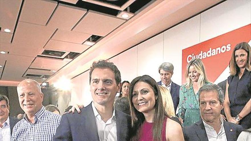 Albert Rivera se blinda para no dar aire a Sánchez