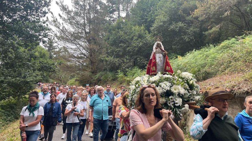 La Virgen del Viso ya está en la colegiata de Salas: &quot;Es un día muy especial&quot;