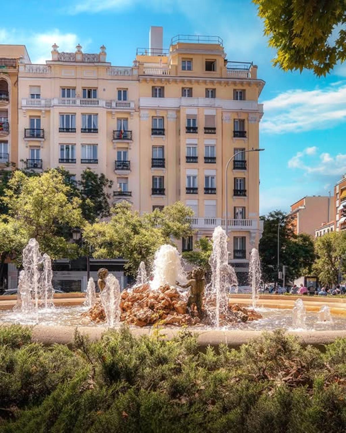 El sol en la Plaza de Chamberí