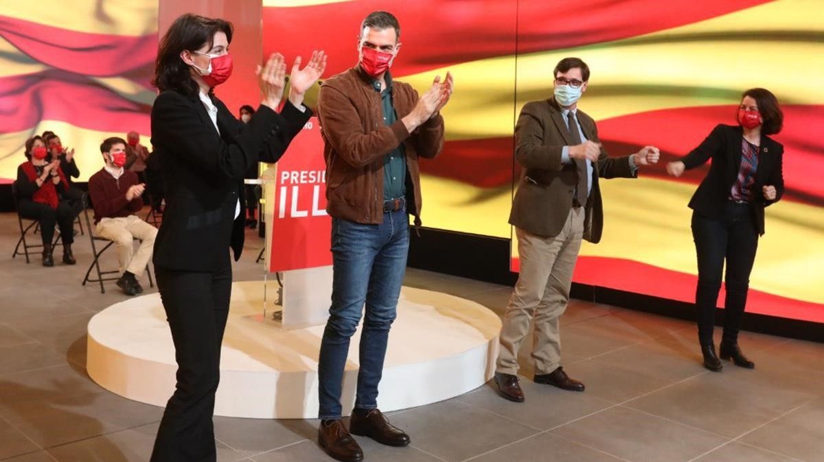 Acto final de campaña con Pilar Lobo, Pedro Sánchez, Salvador Illa y Eva Granados.