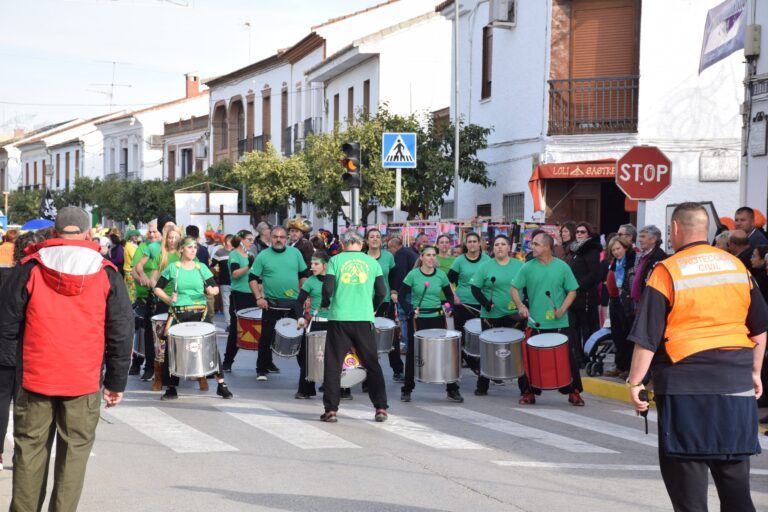 Las calles de Humilladero se llenan de Carnaval