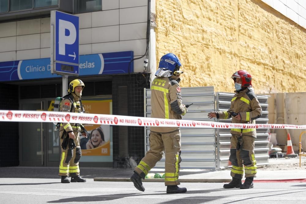 Un foc a la carretera Barcelona causa un caos de trànsit a Girona