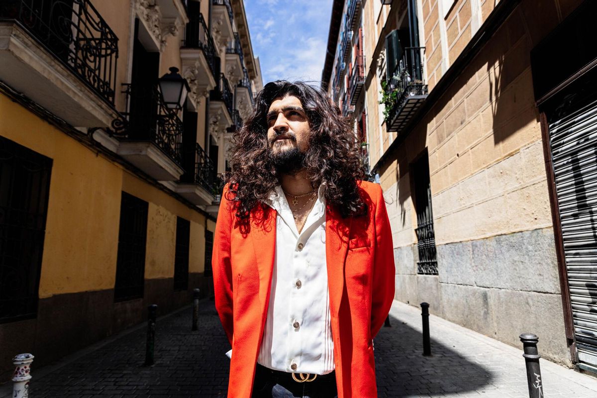 El cantaor flamenco Israel Fernández posa para Europa Press durante la presentación de su nuevo disco ‘Pura Sangre’, a 23 de mayo de 2023, en Madrid (España). El álbum trata sobre su manera de relacionarse con el mundo, parte de su crianza, su entorno, su familia y el hecho de ser gitano. El artista actuará en el próximo festival Primavera Sound 2023. 23 MAYO 2023;CANTAOR;FLAMENCO;ISRAEL FERNANDEZ;RETRATOS Carlos Luján / Europa Press 23/05/2023. ISRAEL FERNANDEZ;Carlos Luján