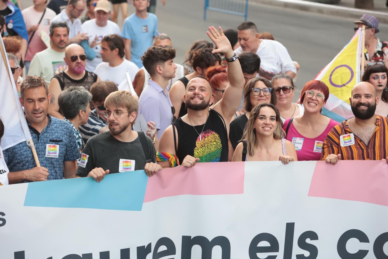 Así ha sido la manifestación LGTBI en Alicante