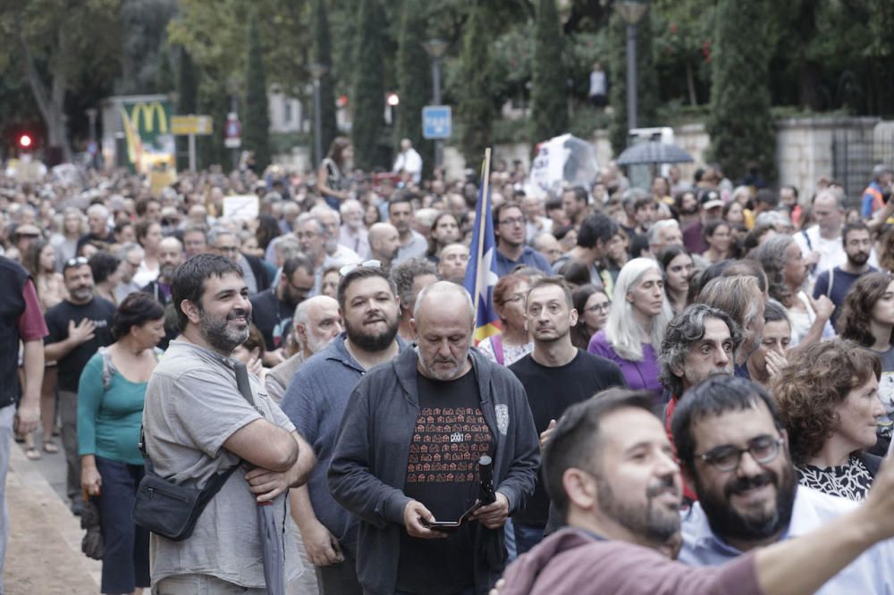 Miles de personas contra la sentencia del 'procés' en Palma