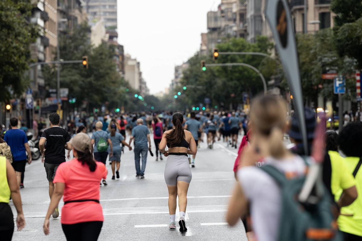 14.000 corredores participan en esta edición de la Cursa de la Mercè, en Barcelona.