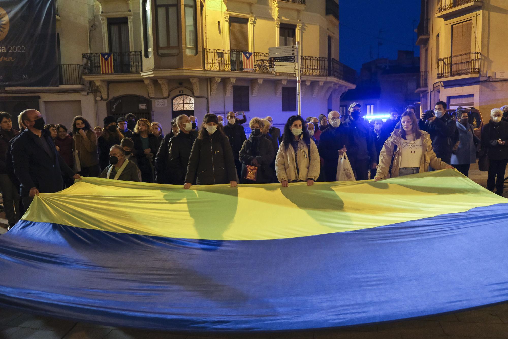 Concentració a Manresa per demanar la pau a Ucraïna