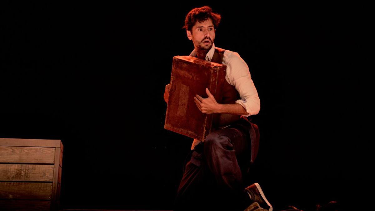 Juan Diego Botto, en una escena de 'Una noche sin luna'.