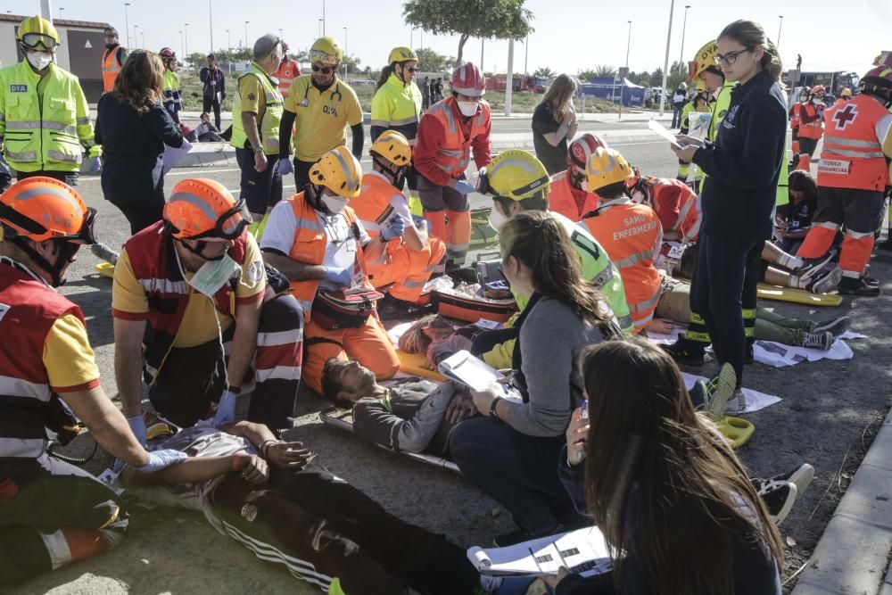 Más de 500 efectivos participan en un simulacro de accidente aéreo