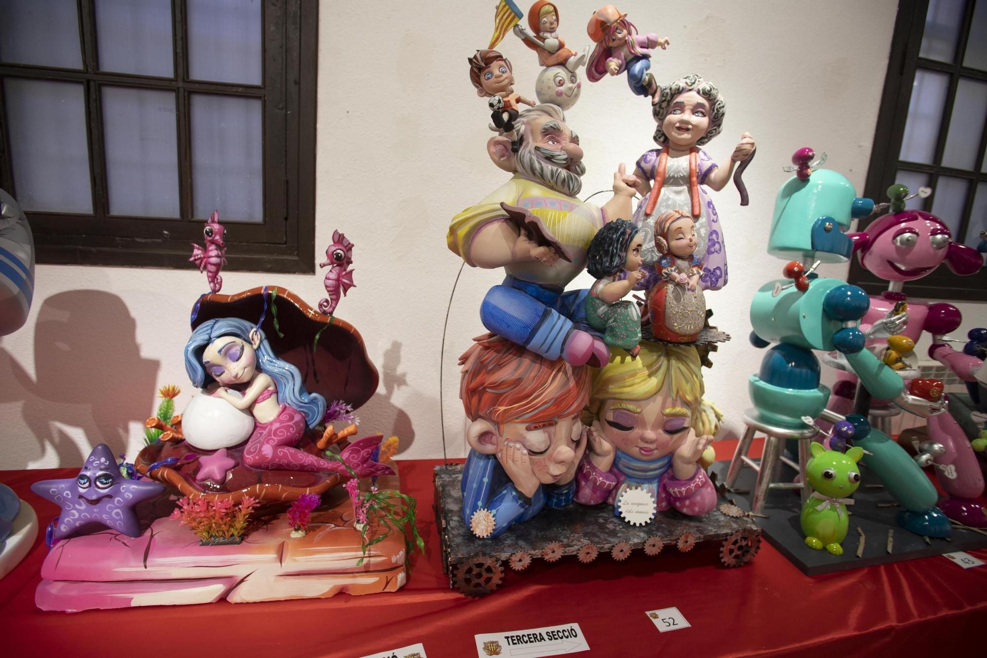 Alzira entrega los premios a los mejores Ninots de las Fallas 2025