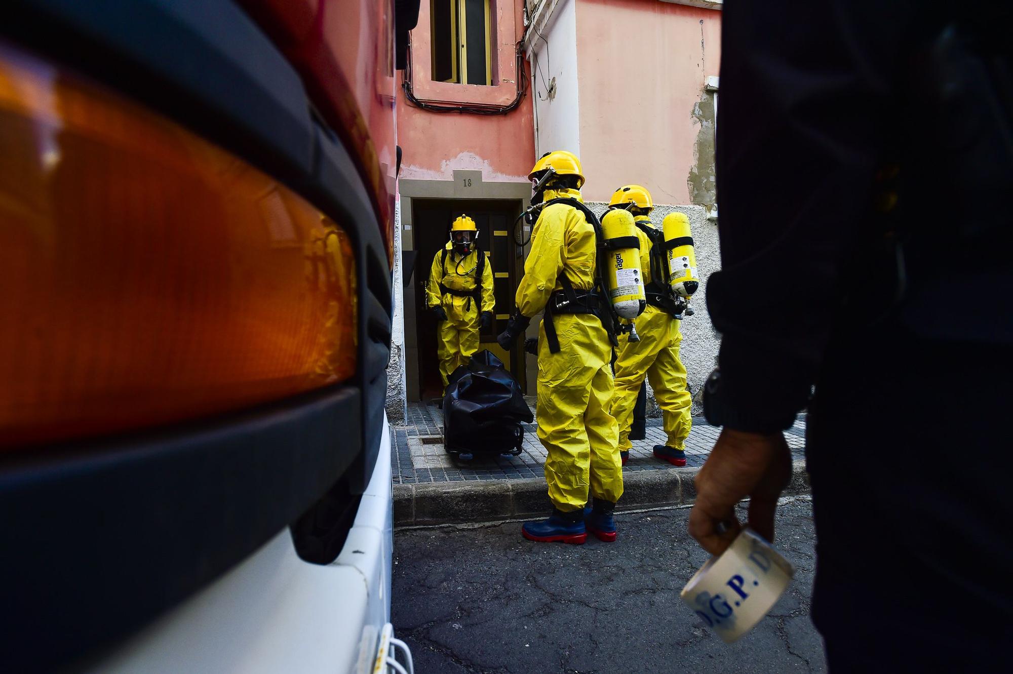 Hallan el cadáver de una mujer rodeado de basura en Schamann