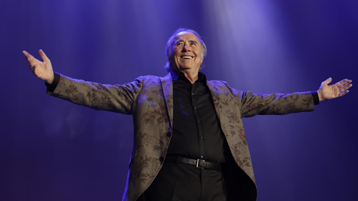 Serrat inicia su despedida en el Palau Sant Jordi.