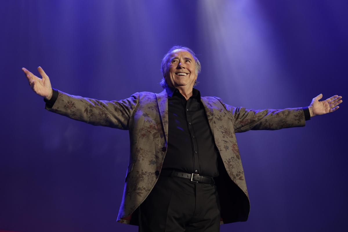 Serrat empieza la despedida en el Palau Sant Jordi.