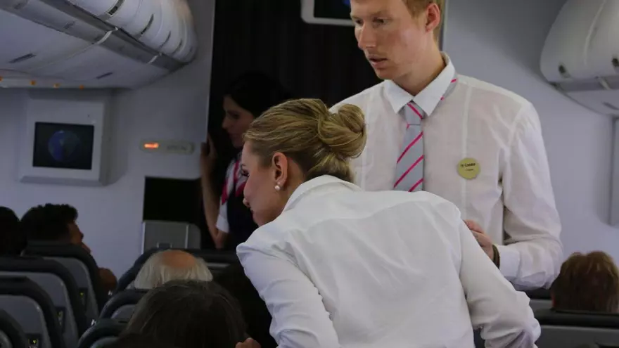 Ausbildung, Dauer, Gehalt: So werden Sie Flugbegleiter auf Mallorca