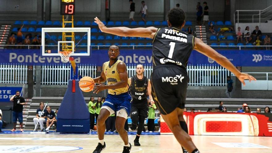El Valencia Basket sigue afinando la maquinaria ante Obradoiro