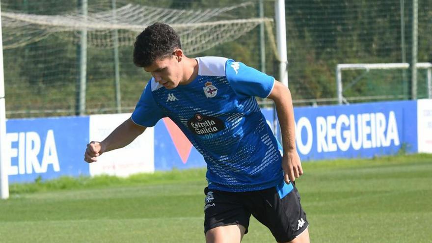 Trilli, durante un entrenamiento en Abegondo. |  // ARCAY / ROLLER AGENCIA