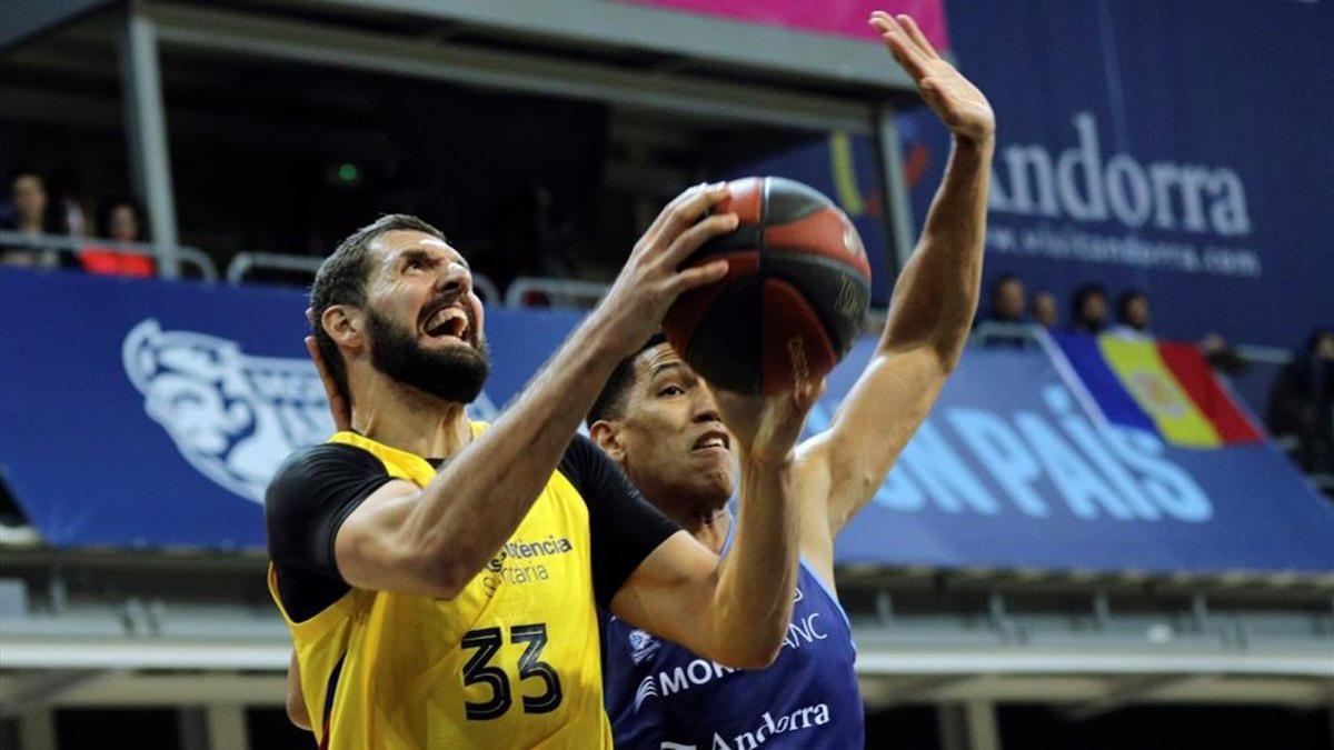 Mirotic anotó 15 puntos y fue el mejor jugador azulgrana en Andorra