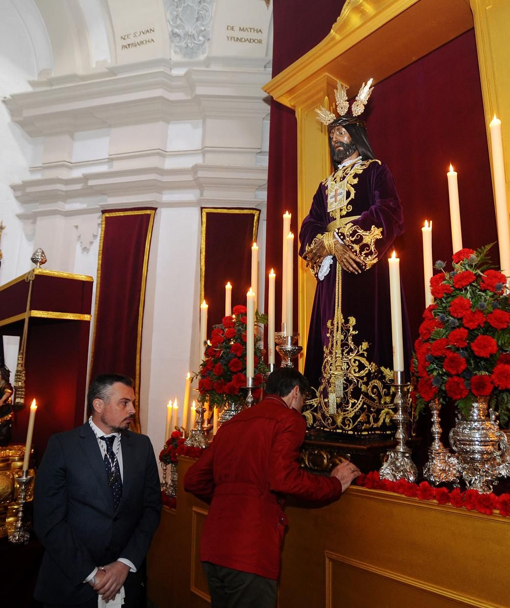 Jornada cofrade de besapiés