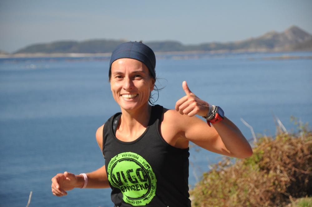 Roberto Riobó y Beatriz Fernández triunfan en la media maratón de la Costa da Vela