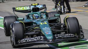 El español Fernando Alonso, de Aston Martin, terminó en el séptimo lugar del GP de Canadá. EFE/EPA/SHAWN THEW / POOL. gp canada 2025. circuito gilles villeneuve