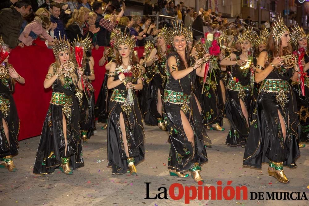 Desfile día 4 de mayo en Caravaca (Bando Moro paso