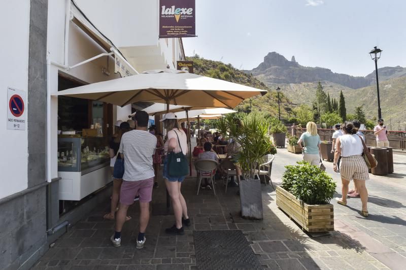 Turistas en las Medianías de Gran Canaria