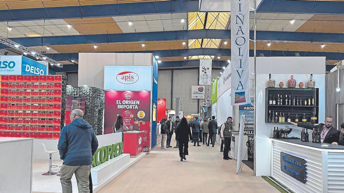 Uno de los pabellones de Agroexpo, tras la apertura del certamen agrario.