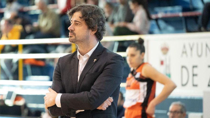 Ricardo Vasconcelos, entrenador del Recoletas Zamora, en un partido. | J. L. F.