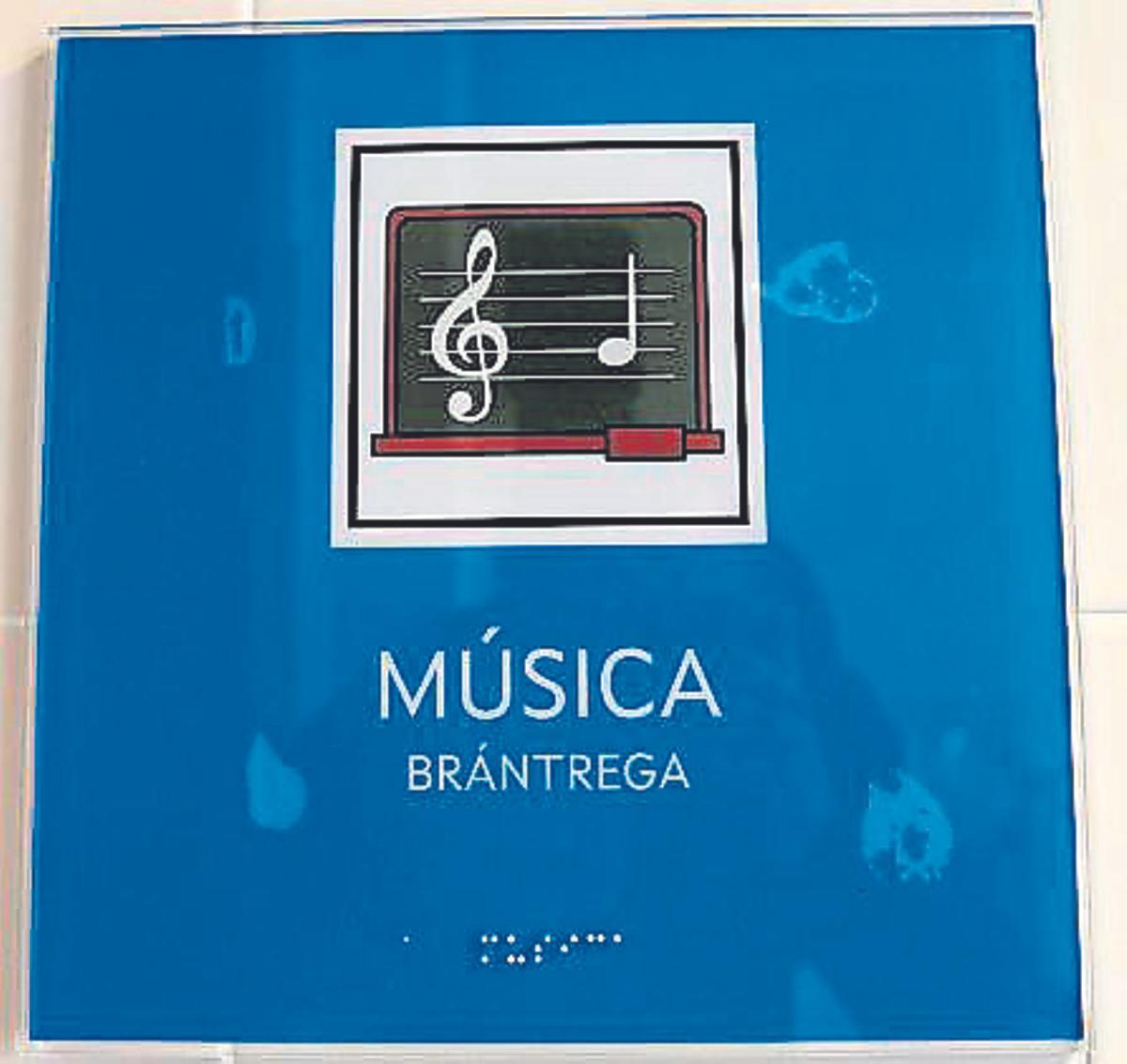 A aula de Música fai referencia á Banda de Carmoega.