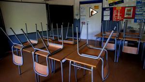 GRAFCAT6815. BARCELONA, 19/05/2020.- Vista de un aula vacía de la Escola l’Estel de Barcelona este martes cuando ha comenzado la preinscripción en los colegios e institutos de Cataluña para el próximo curso, a la espera de que se definan las condiciones para la reapertura de las escuelas. EFE/Quique García