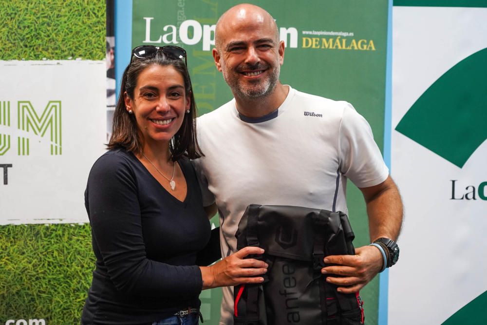 Entrega de los premios a los ganadores del V Torneo de Pádel de La Opinión de Málaga.