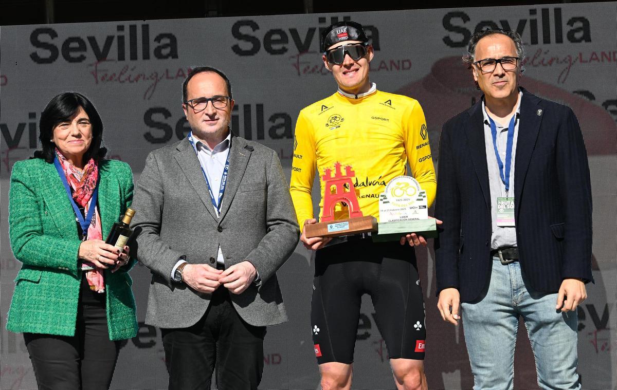 La segunda etapa de la Vuelta a Andalucía Ruta del Sol 2025, en imágenes