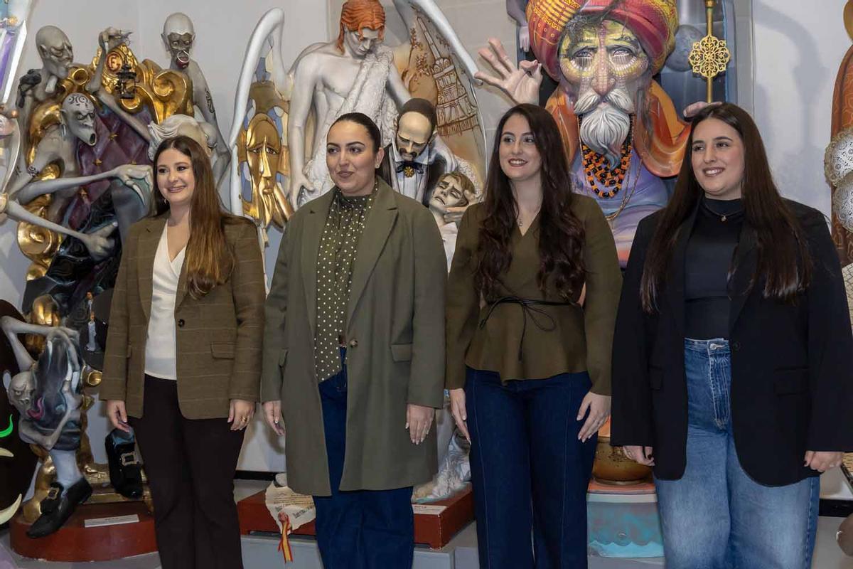 Primer encuentro entre jurado y candidatas adultas a Bellea del Foc 2026